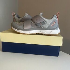 TIEM Gray Cycling Shoes